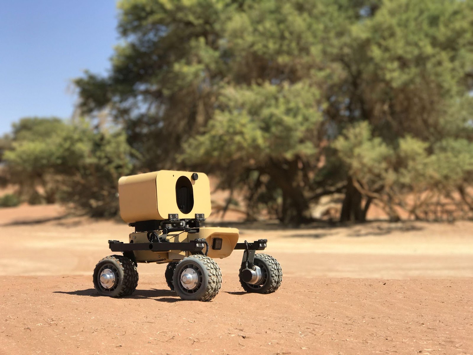 ISO view of Leo Rover in a desert