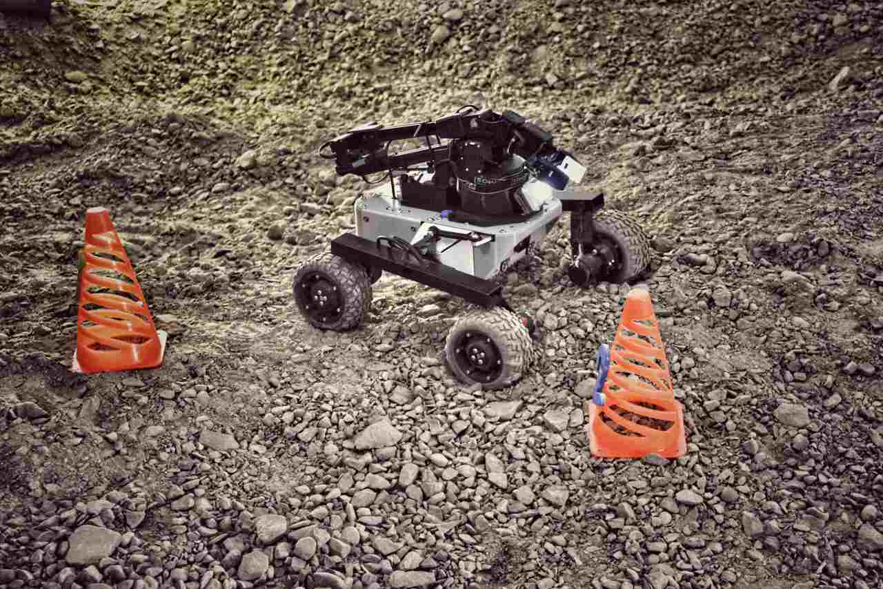 The Leo Rover robot with attached the WidowX robotic arm from Trossen Robotic